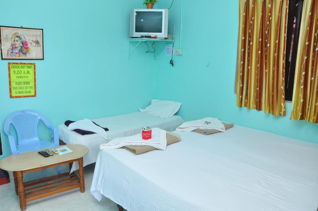 Ranjana Guesthouse Hampi Buitenkant foto