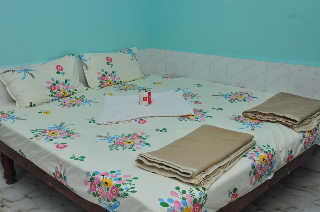 Ranjana Guesthouse Hampi Buitenkant foto