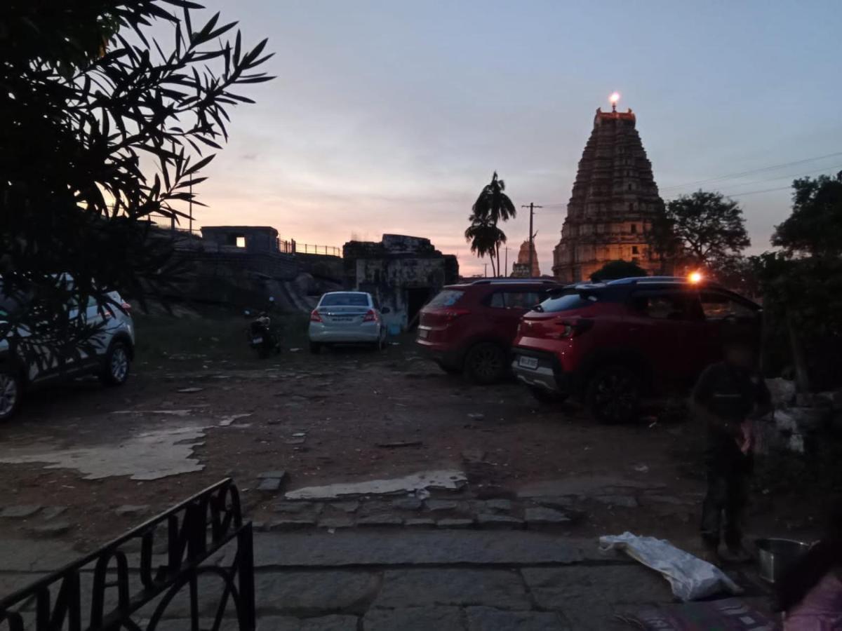 Ranjana Guesthouse Hampi Buitenkant foto
