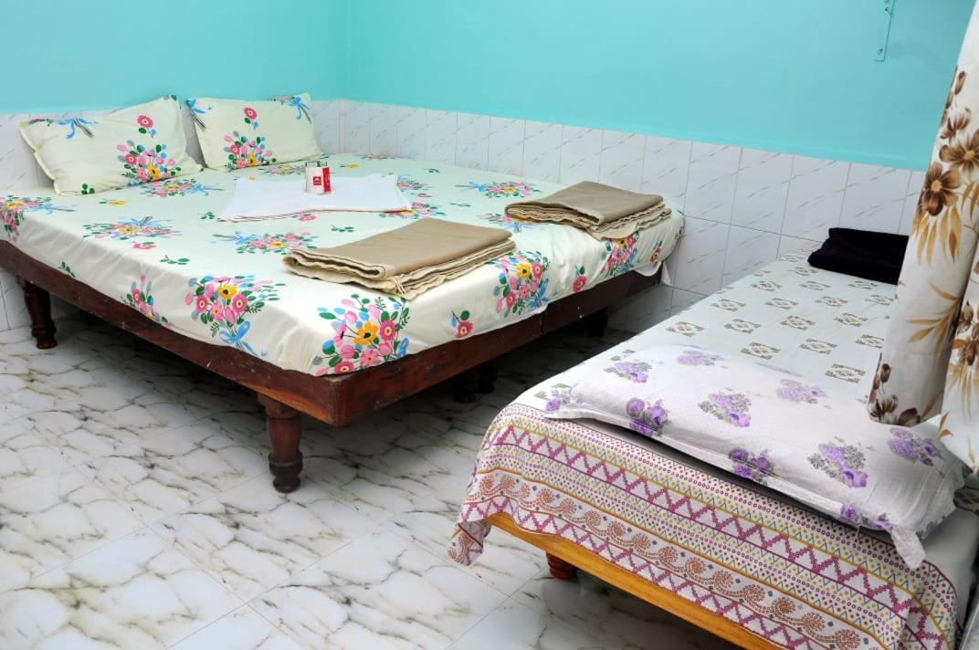 Ranjana Guesthouse Hampi Buitenkant foto