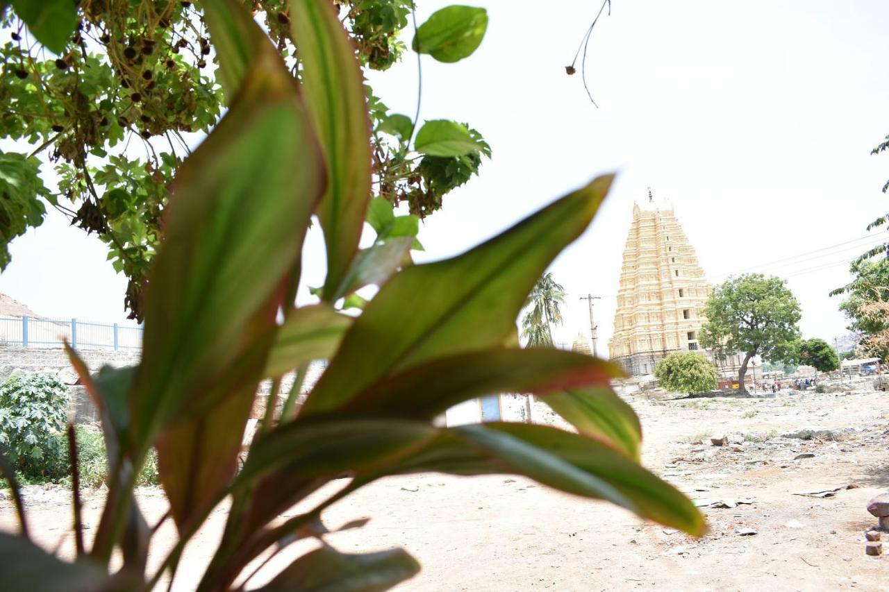 Ranjana Guesthouse Hampi Buitenkant foto